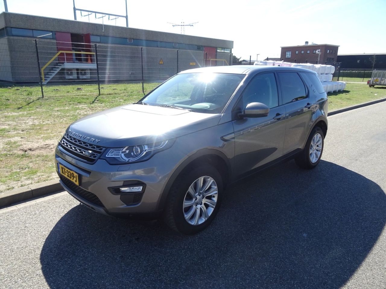 Land Rover Discovery Sport - 2.0 TD4 SE 2.0 TD4 SE - AutoWereld.nl