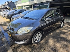 Toyota Auris - 1.6-16V Sol Business | AUTOMAAT | 12MND GARANTIE | NAVI | LMV |