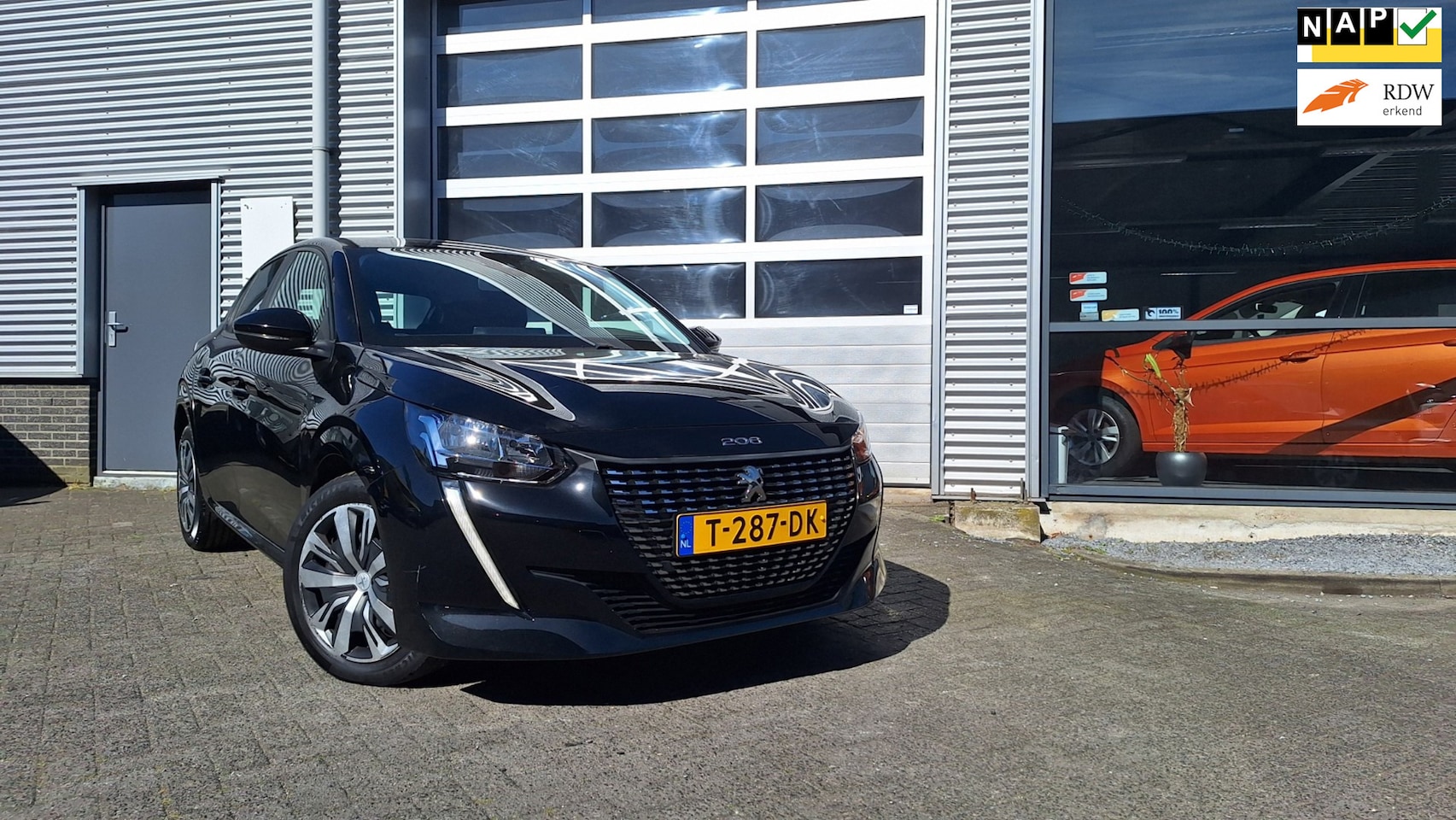 Peugeot 208 - 1.2 PureTech Active Pack*Automaat*Pdc*Cruise*Nav App/ - AutoWereld.nl