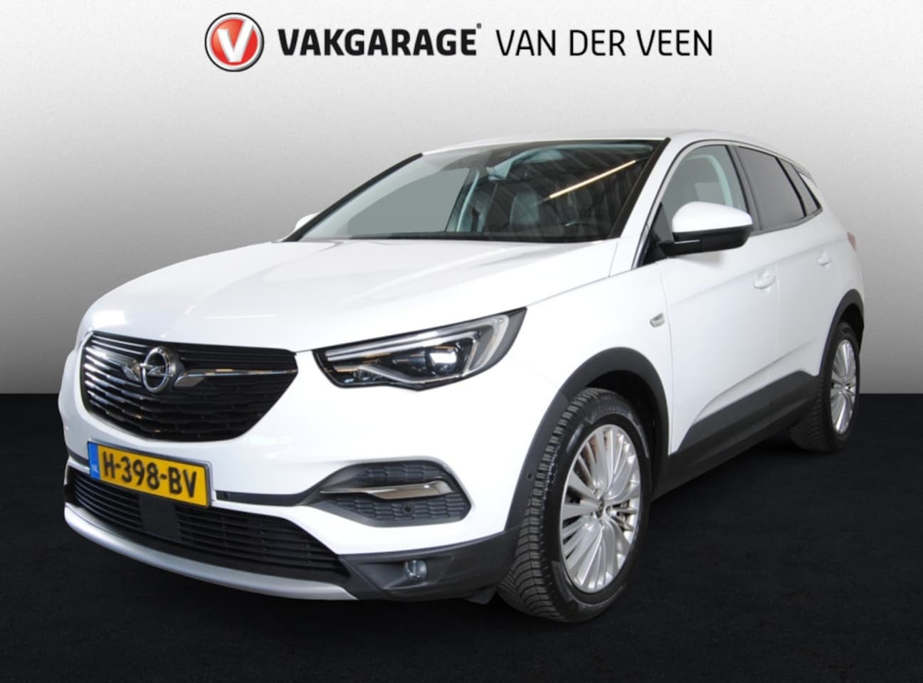 Opel Grandland X - 1.2 Turbo Innovation | Carplay | Luxe uitgevoerd | Winterpakket! - AutoWereld.nl