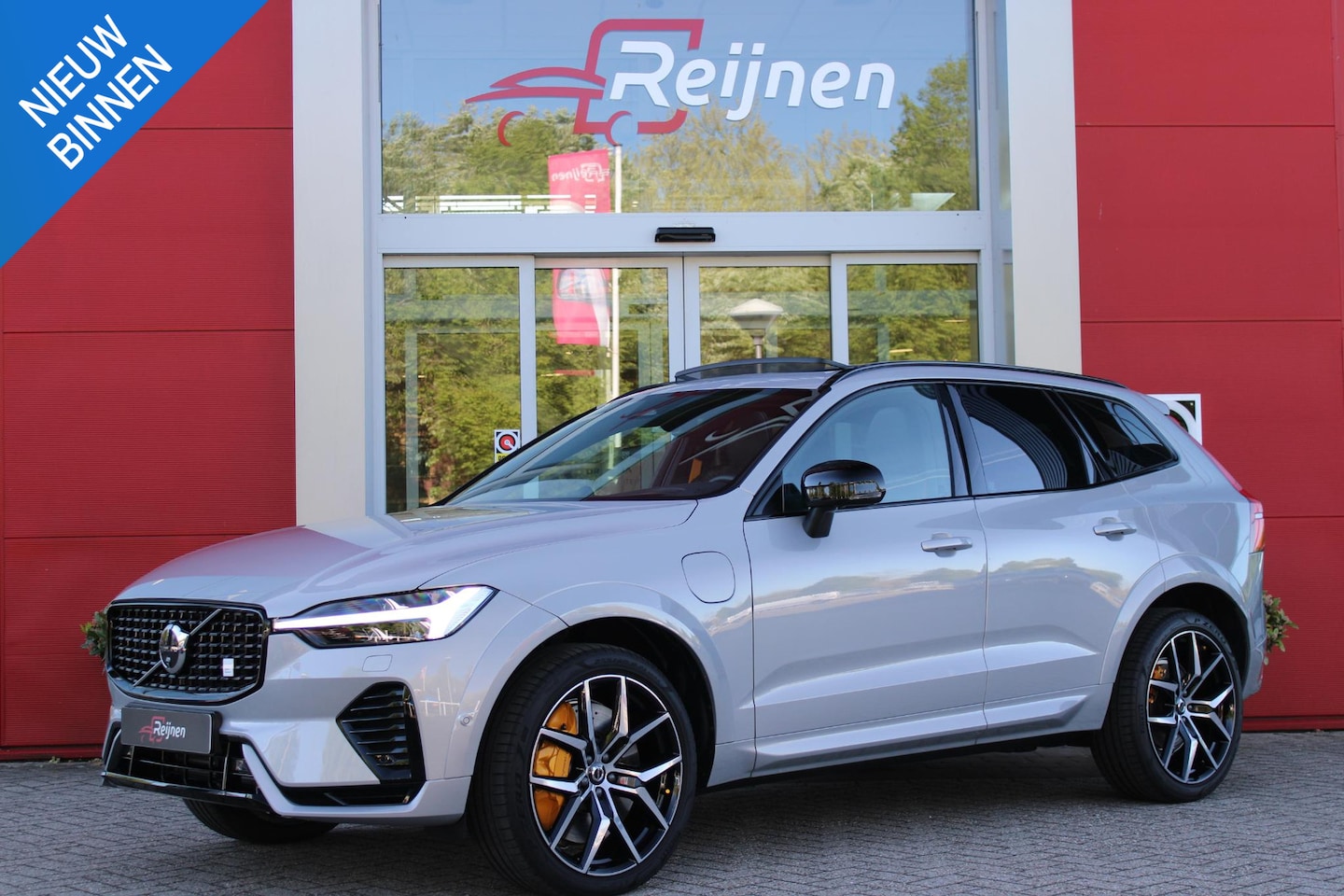 Volvo XC60 - 2.0 T8 Plug-in-hybrid AWD POLESTAR ENGINEERED | PANORAMA SCHUIF/KANTEL DAK | BOWERS & WILK - AutoWereld.nl