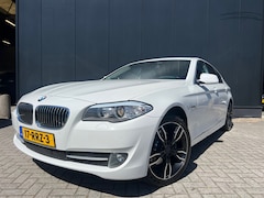 BMW 5-serie - 523i 6Cil/Aut/Navi/Dak/19'Lmv/Nap