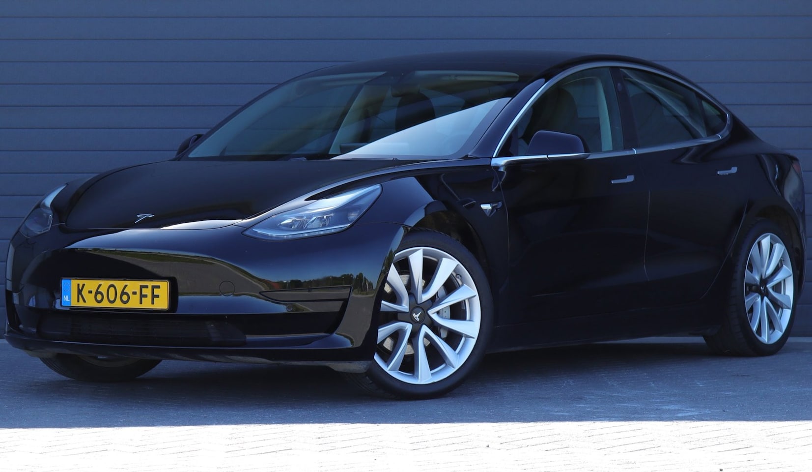 Tesla Model 3 - Standard RWD Plus 60 kWh - AutoWereld.nl