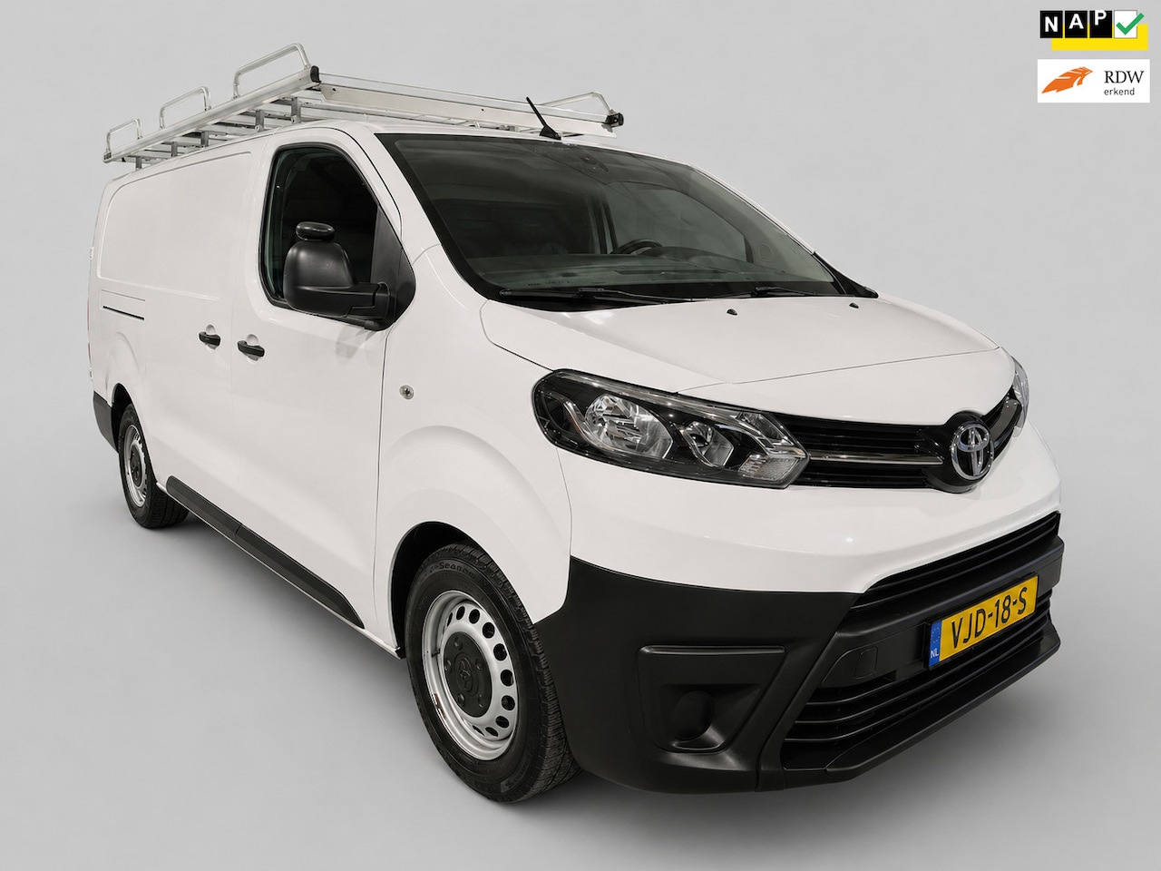Toyota PROACE Long Worker - 2.0 D-4D Cool Comfort - 3 Zits - Airco - Cruise - Imperial - Trekhaak - Excl BTW - AutoWereld.nl
