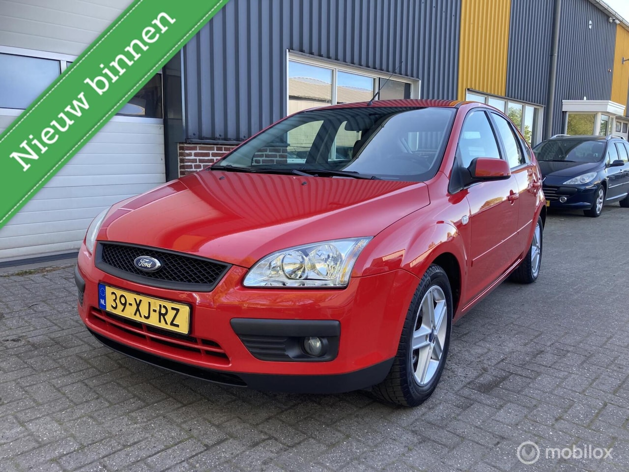 Ford Focus - 1.6-16V Trend NETTE AUTO! - AutoWereld.nl