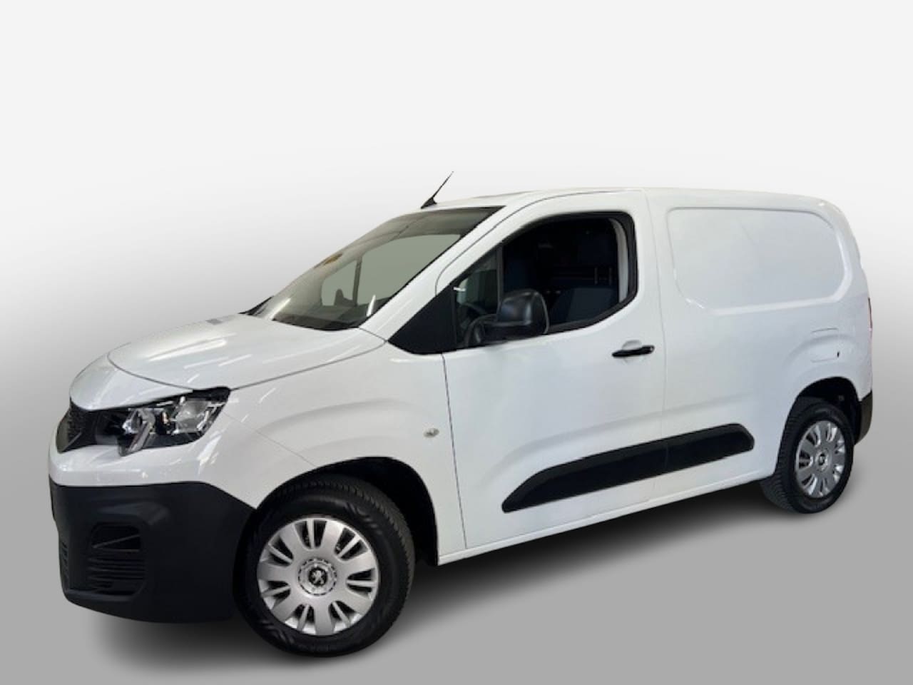 Peugeot Partner - 1.5 BlueHDI Premium 1.5 BLUEHDI Premium, PDC, Trekhaak, Cruise control, Groot scherm - AutoWereld.nl