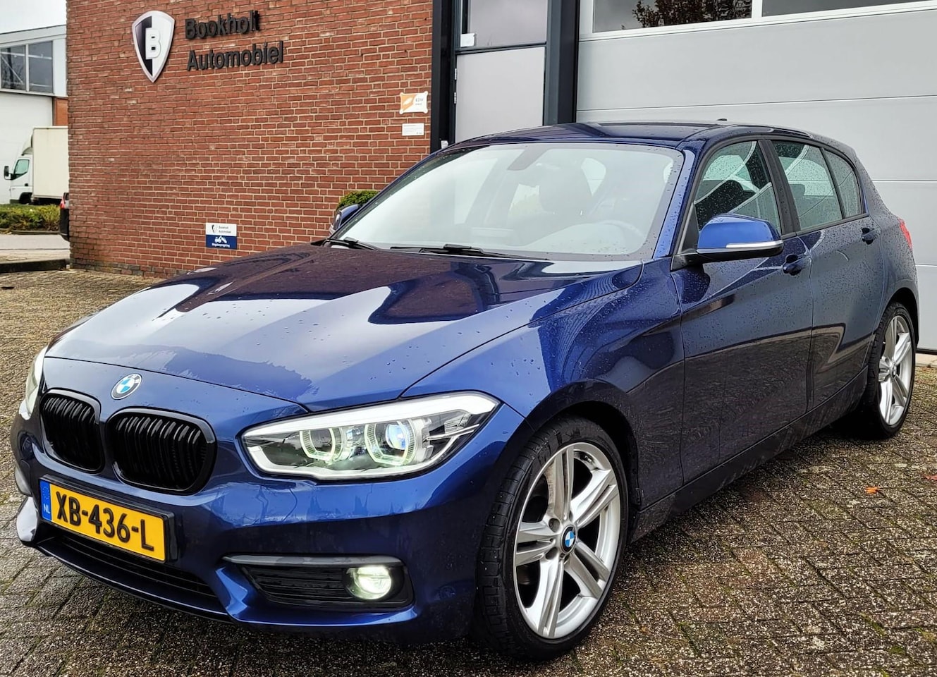 BMW 1-serie - 116i Executive 116i Executive, Sport-stoelen, Nieuwe Vanos! (€1300,-) - AutoWereld.nl