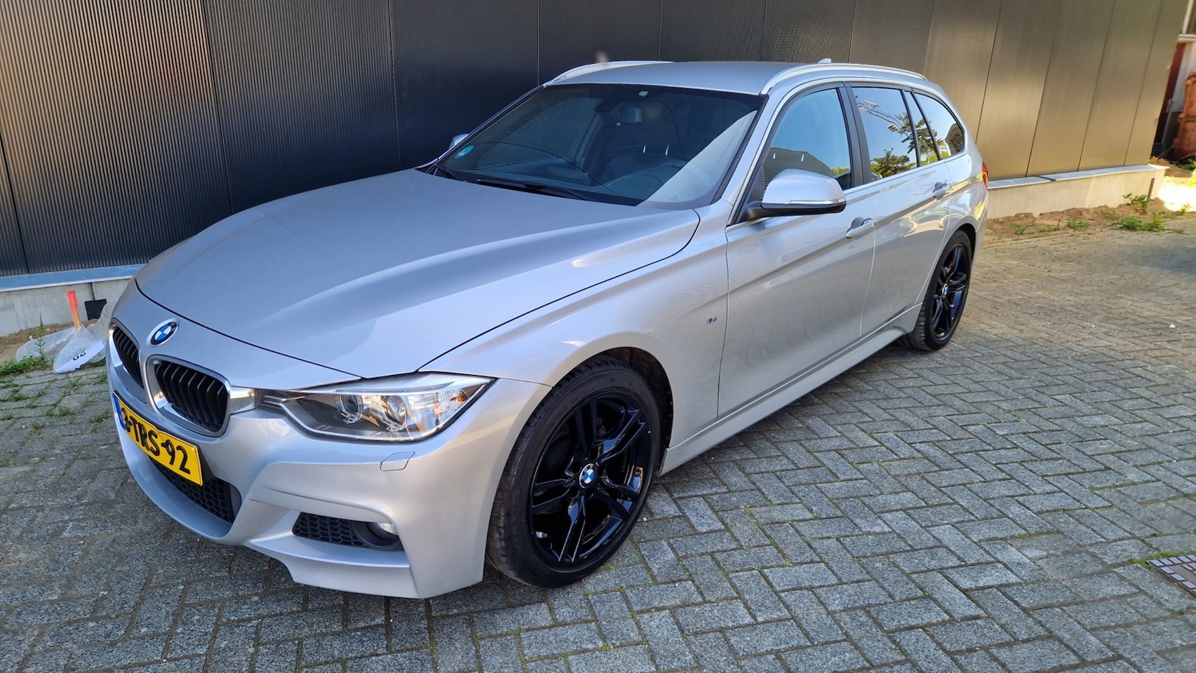 BMW 3-serie Touring - 316i Executive 2x M-Pakket - AutoWereld.nl