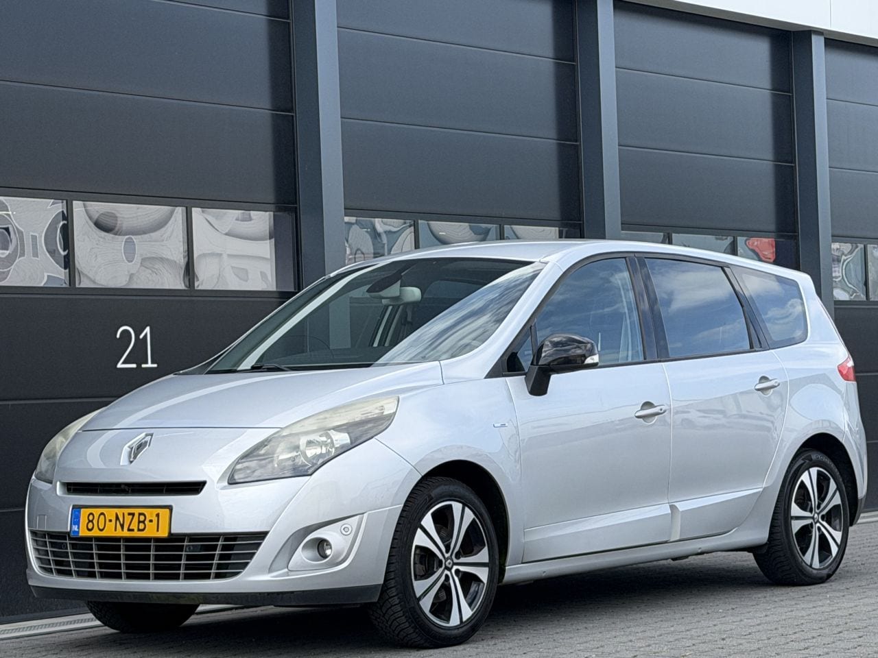 Renault Grand Scénic - 1.4 TCe Bose Navi Clima PDC - AutoWereld.nl