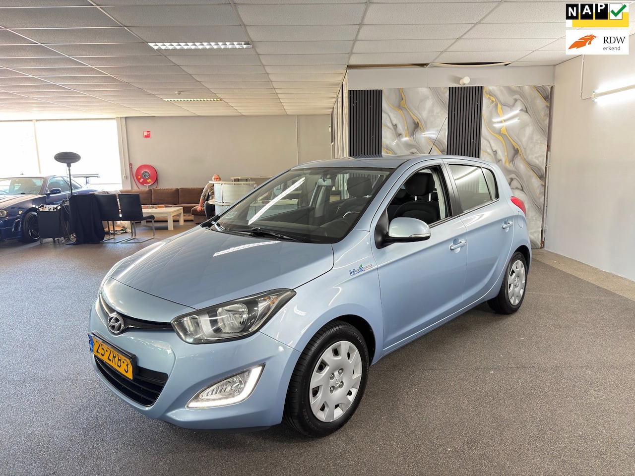 Hyundai i20 - 1.2i i-Motion Facelift,Apk Nieuw,Airco,Bluetooth,Led verlichting,N.A.P,Trekhaak,2 sleutels - AutoWereld.nl