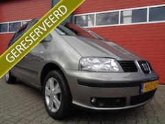 SEAT Alhambra - 2.0 Urbanstyle, Clima, Cruise, Trekhaak, 2e eigenaar