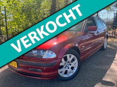 BMW 3-serie Touring - 320i Executive AUTOMAAT INRUILKOOPJE