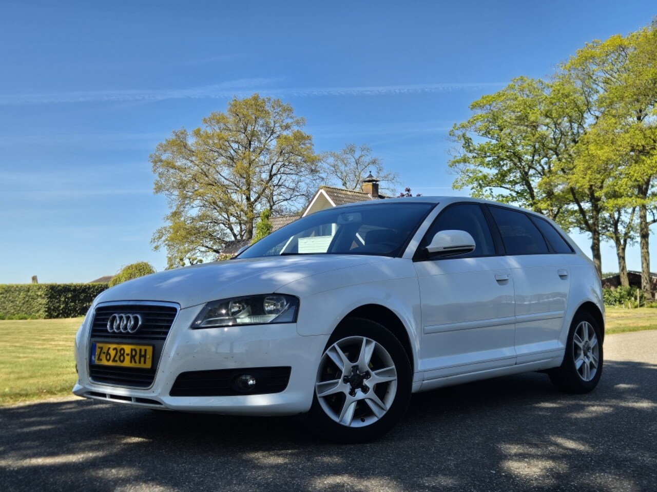 Audi A3 Sportback - 1.6 TDI Amb. AUTOMAAT - AutoWereld.nl
