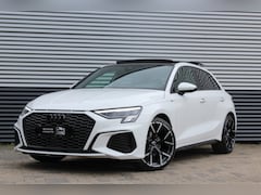Audi A3 Sportback - 35 TFSI S-Line | Panoramadak | Sfeerverlichting | Black optik | Apple carplay | Stoelverwa