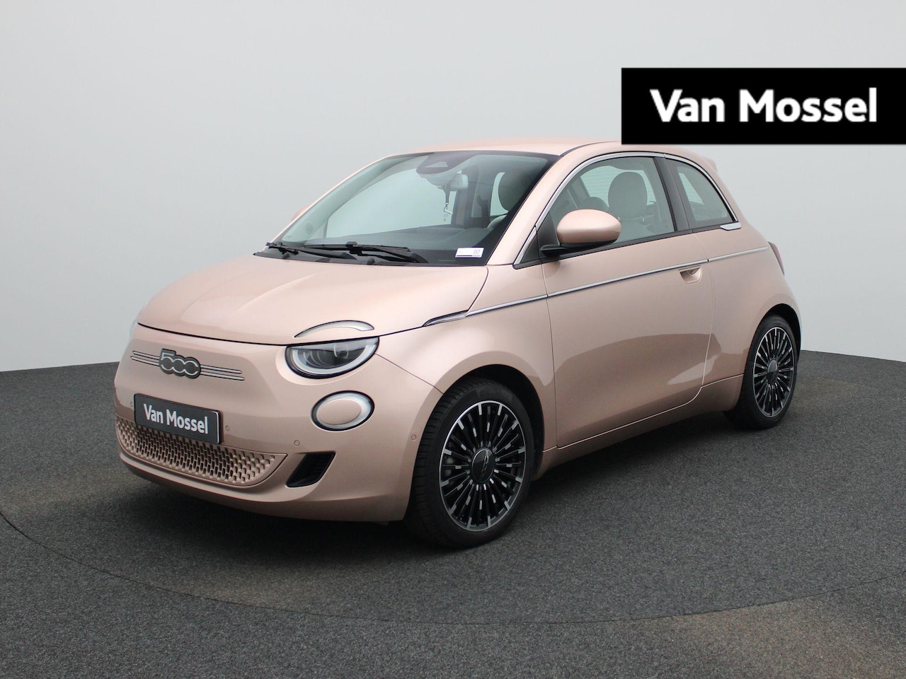Fiat 500 - 500e 42 kWh La Prima | ACHTERUITRIJCAMERA | STOELVERWARMING | APPLE CARPLAY - ANDROID AUTO - AutoWereld.nl