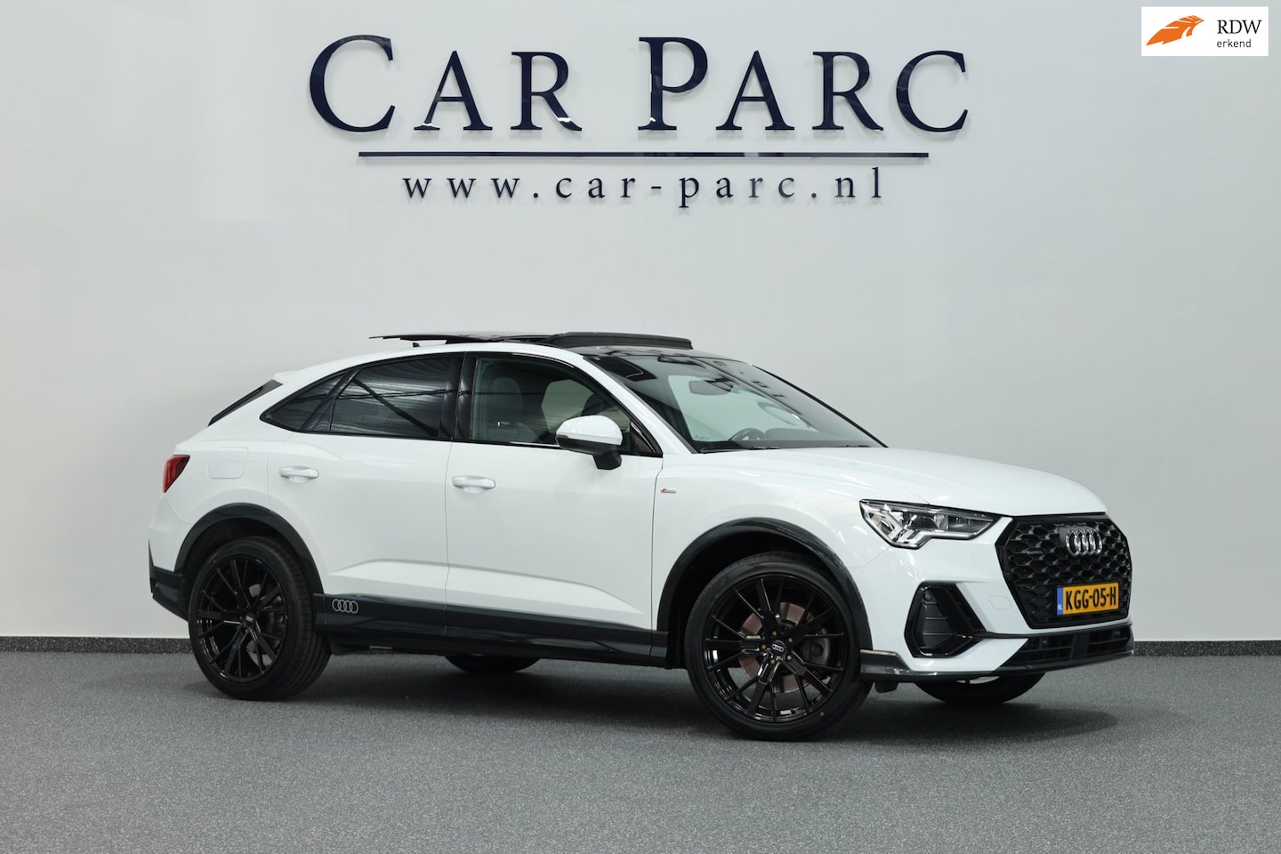 Audi Q3 Sportback - 40 TFSI quattro S Edition 190+PK 3x S-LINE/LED/VIRTUAL/PANO/HALF LEDER+S.VERWARMING/20" LM - AutoWereld.nl