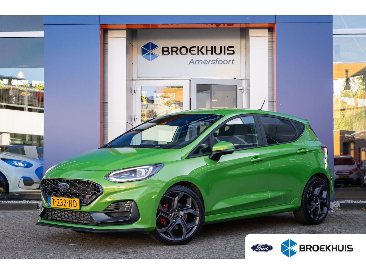 Ford Fiesta - 1.5 Ecoboost ST-X | 200pk. | Winterpack | Apple Carplay/Android Auto | Camera | 18'' inch - AutoWereld.nl