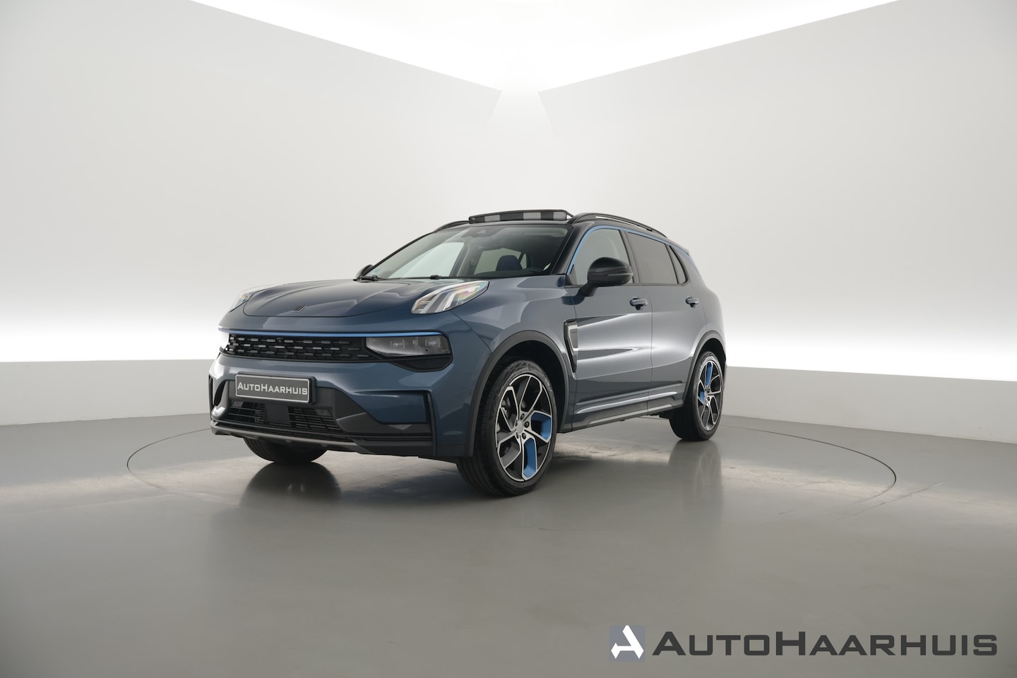 Lynk & Co 01 - 1.5 MY22 | Pano | Adapt. Cruise | Apple CarPlay & Android Auto | Infinity | 360cam | Stoel - AutoWereld.nl