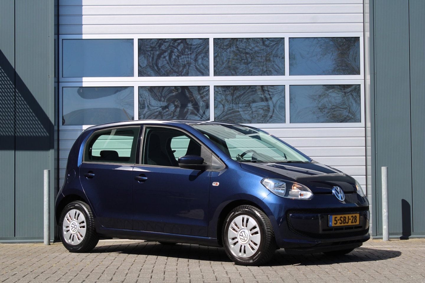 Volkswagen Up! - 1.0 move up! BlueMotion 5-Deurs Airco/Cruise/PDC/Navi/Bluetooth/Elek.Ramen/C.V./Isofix/Goe - AutoWereld.nl