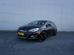 Opel Astra Sports Tourer - 1.4 Turbo Sport + Climate / Navi / Cruise / Camera / Elektr. ramen / Parkeers. / Lm velgen