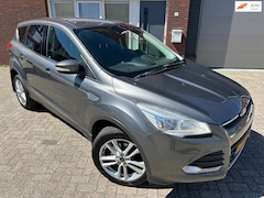 Ford Kuga - 1.6 / Airco / PDC / Cruise / Clima / NAP