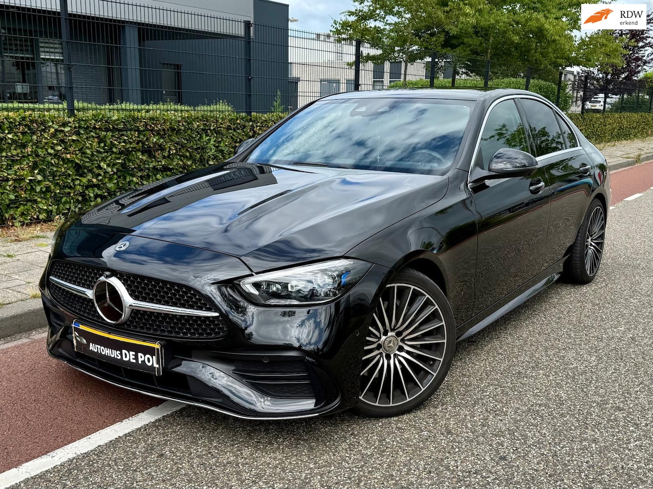 Mercedes-Benz C-klasse - 300 AMG Line DISTRONIC Actieve Stuur assistent 360´ Camera Burmester Panorama Dak - AutoWereld.nl