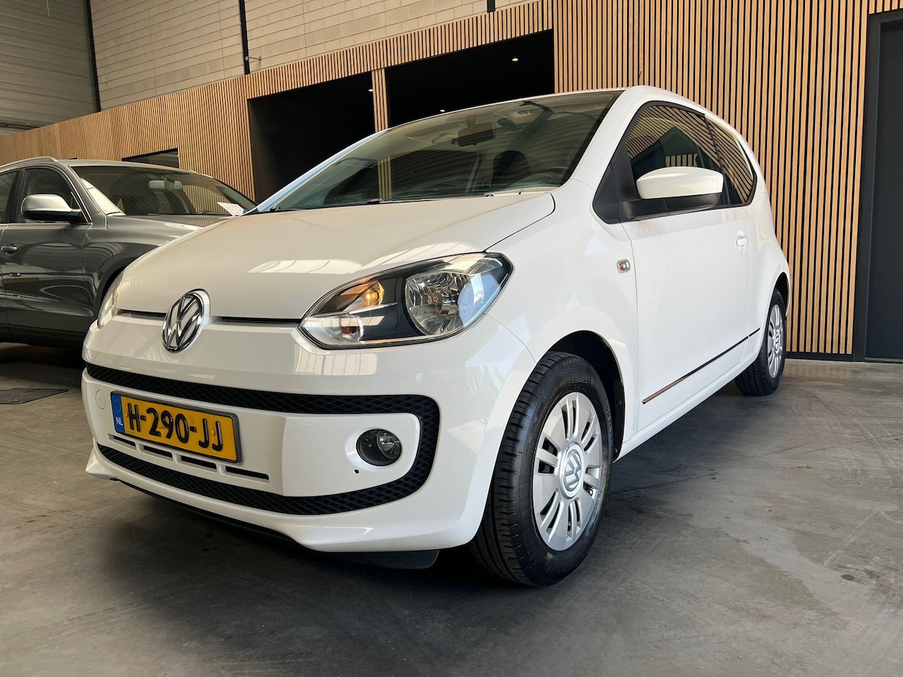 Volkswagen Up! - 1.0 move up! Automaat|Airco|Parksensor|Stoelverw|Elektr Ramen| - AutoWereld.nl