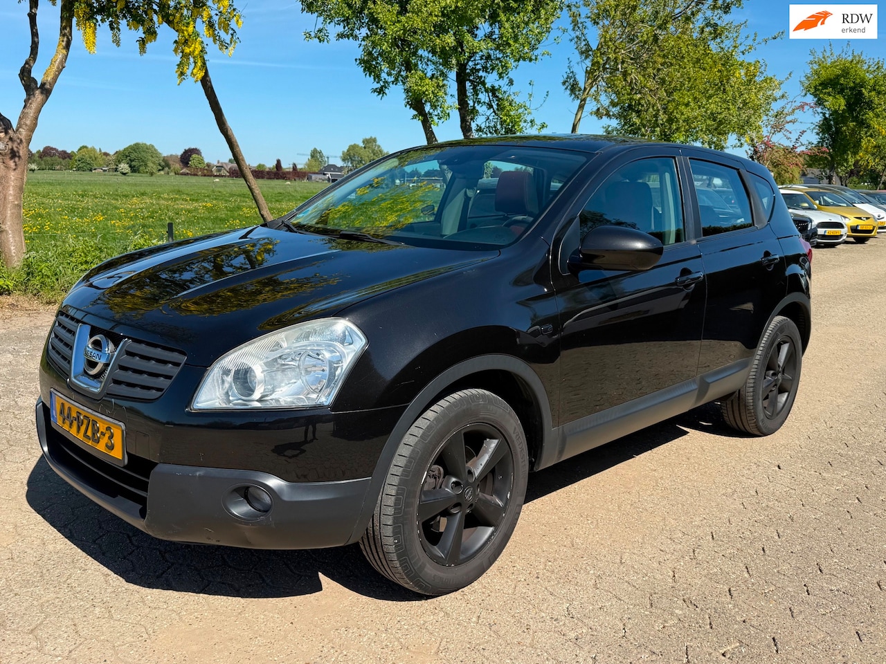 Nissan Qashqai - 1.6 Visia PanoDak ! Lees Tekst - AutoWereld.nl