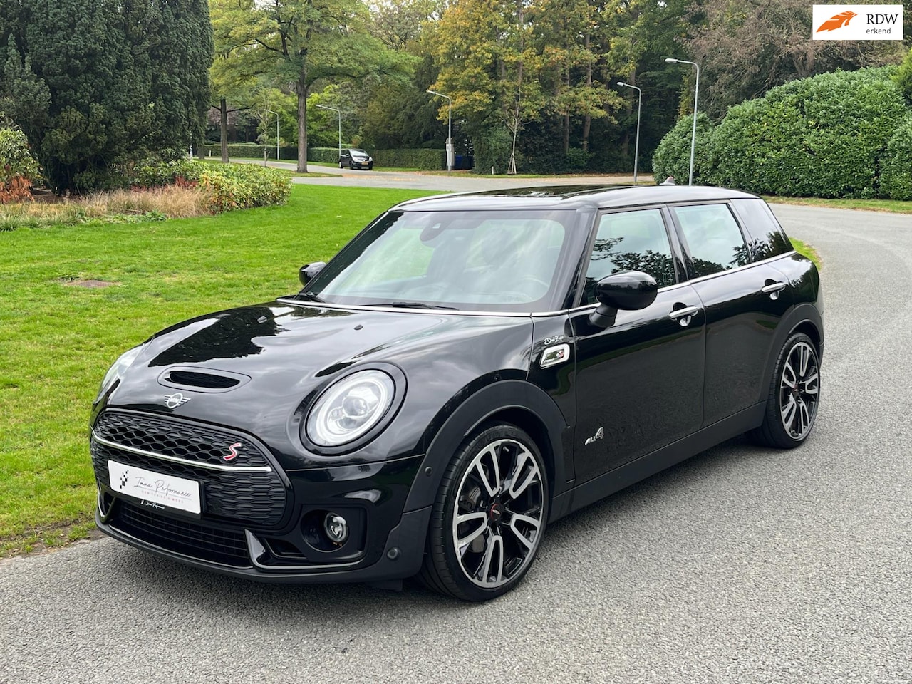 MINI Clubman - Mini 2.0 Cooper S ALL4 JCW - Automaat - Pano - HUD - AutoWereld.nl