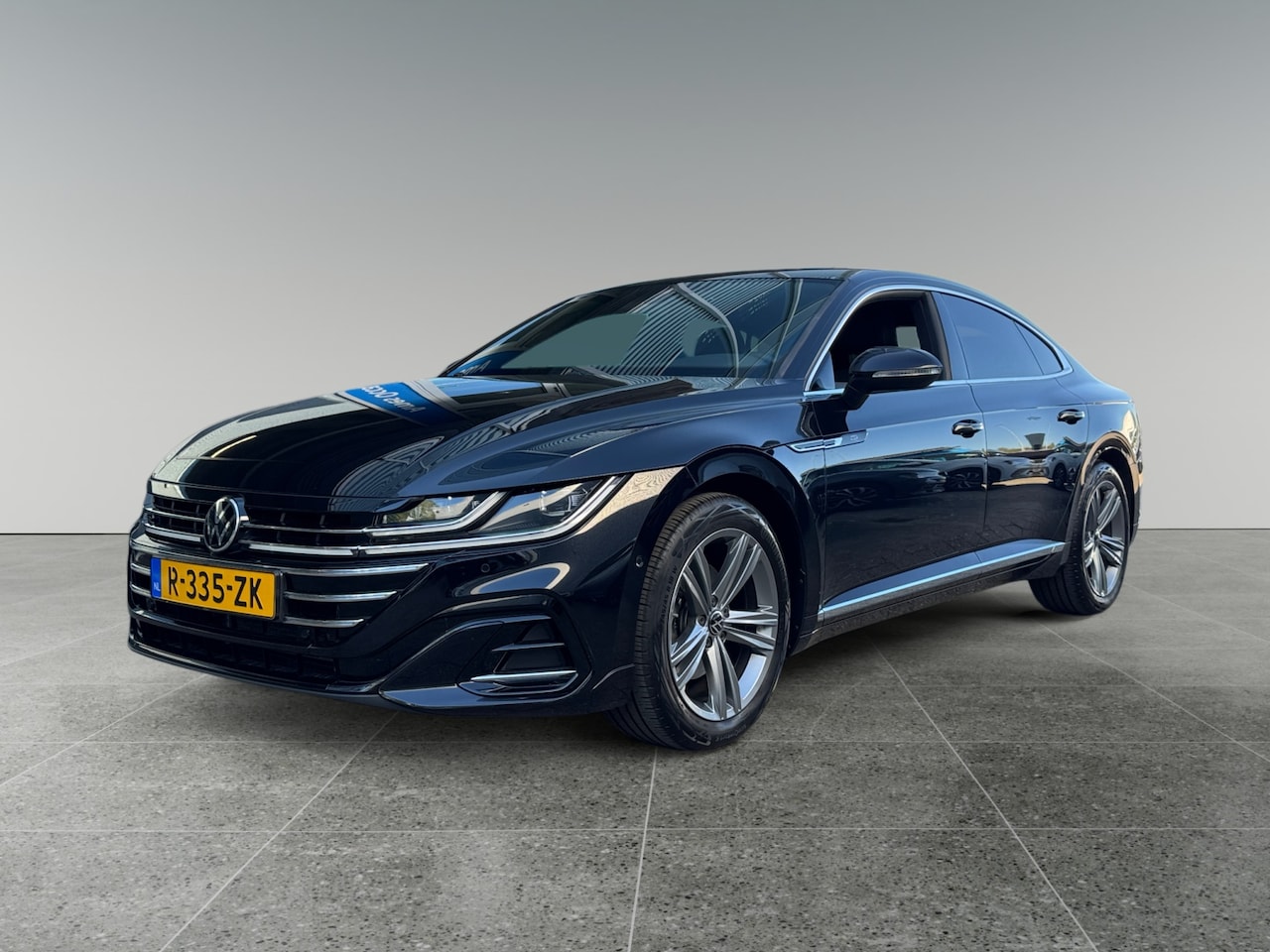Volkswagen Arteon - 2.0 190pk TSI R-Line Business+ Navigatie 'Discover Media' | Parkeerassistent (Park Assist) - AutoWereld.nl