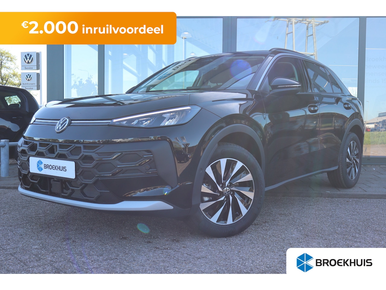 Volkswagen T-Roc - Life First Edition | 'App-Connect' draadloze smartphone integratie | Automatische afstands - AutoWereld.nl