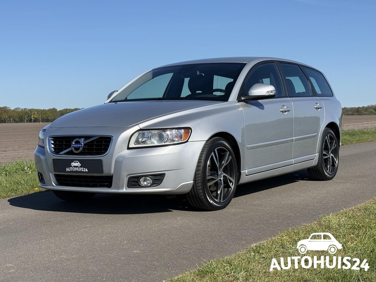 Volvo V50 - 2.0 Business Pro Edition NAVI|LEDER|TREKHAAK|NL-AUTO - AutoWereld.nl