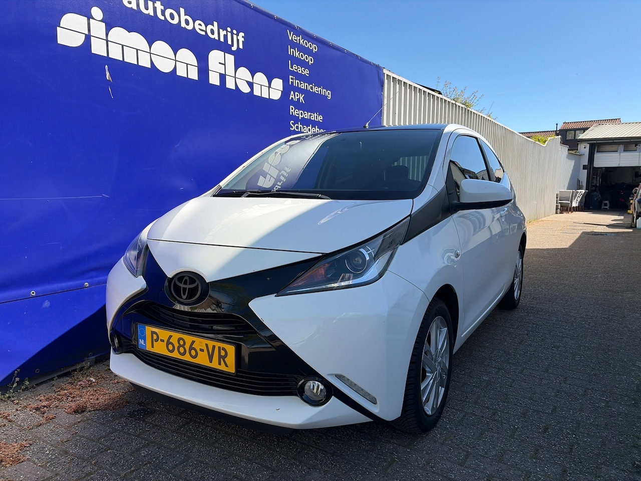 Toyota Aygo - 1.0 VVT-i x-play 1.0 VVT-i x-play - AutoWereld.nl