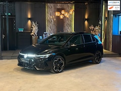 Volkswagen Golf - 1.5 eTSI R-Line Edition|PANO|BOMVOL