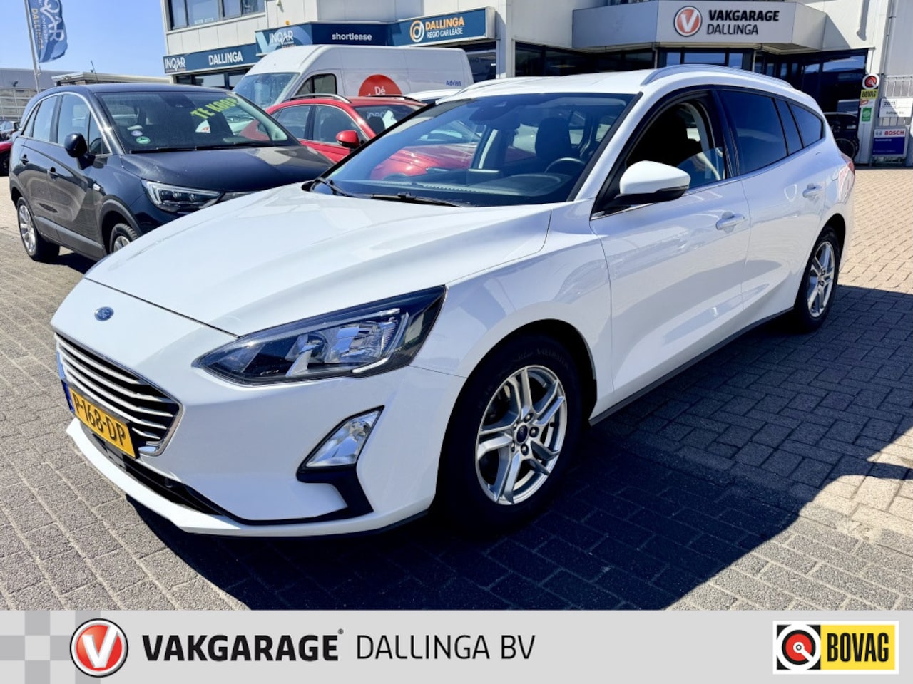 Ford Focus Wagon - 1.0 EcoB. Tr Ed. bns - AutoWereld.nl