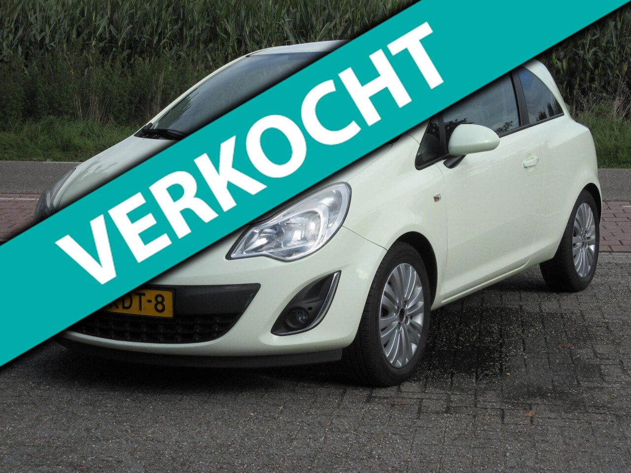 Opel Corsa - 1.2-16V Edition Guacamole White zeer mooi LET OP - AutoWereld.nl