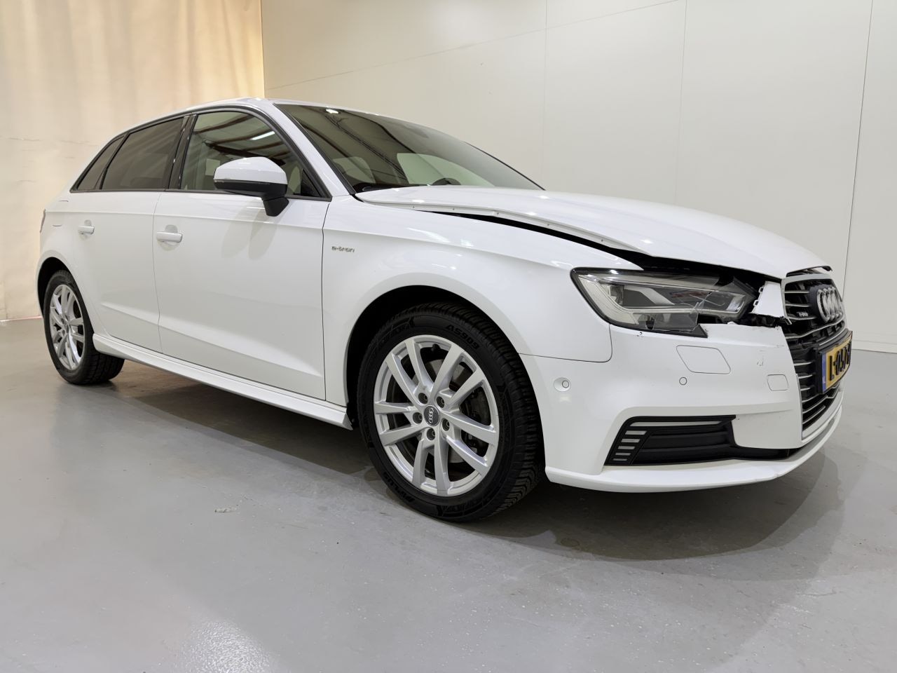Audi A3 Sportback - 1.4 e-tron PHEV Sport Aut6 - AutoWereld.nl