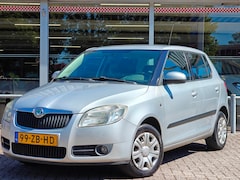 Skoda Fabia - 1.2-12V Ambiente | Onderhouden auto | Carplay | Airco