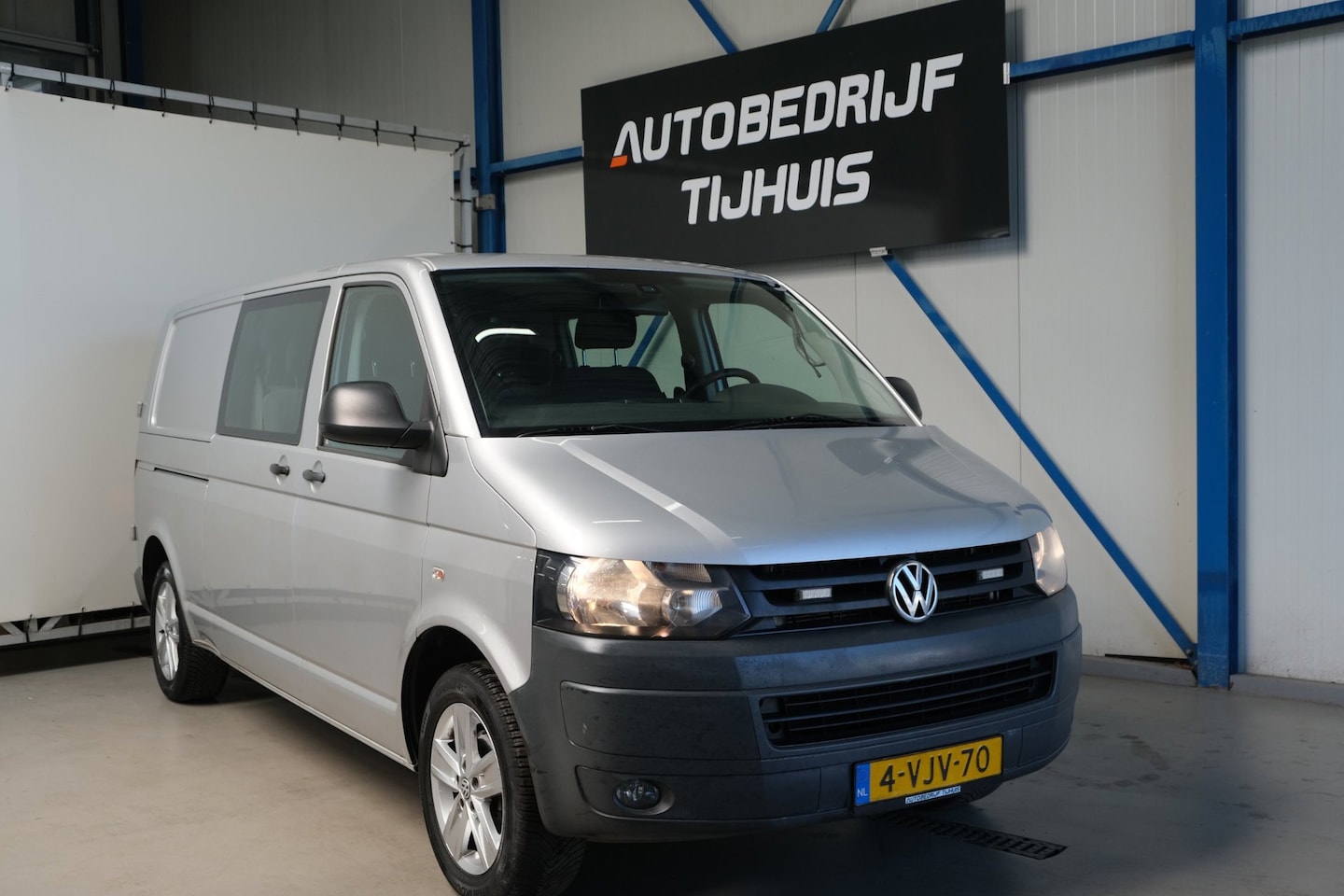 Volkswagen Transporter - 2.0 TDI L2H1 140 pk DC > MARGE < - AutoWereld.nl