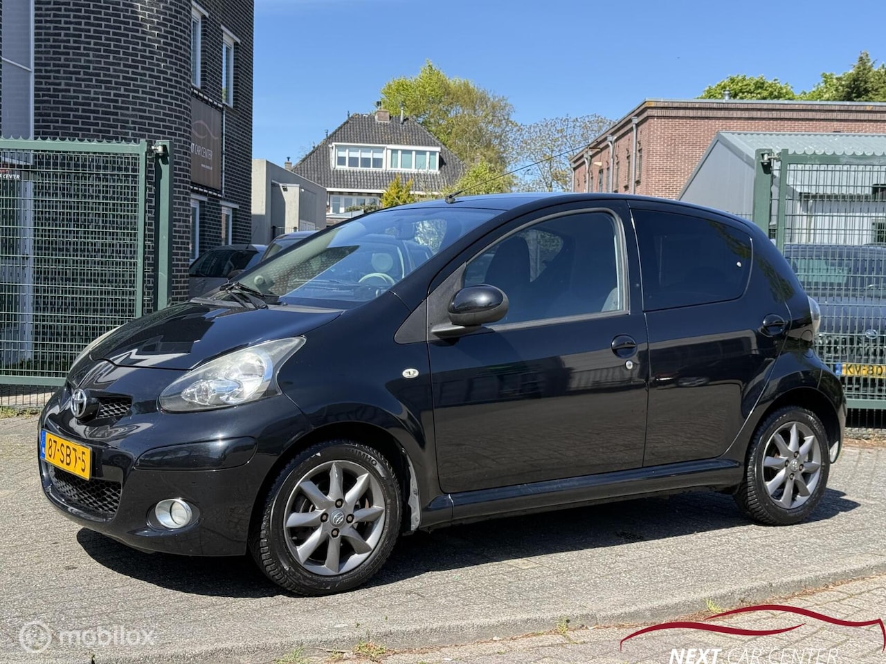Toyota Aygo - 1.0-12V Dynamic Navigator 1.0-12V Dynamic Navigator - AutoWereld.nl