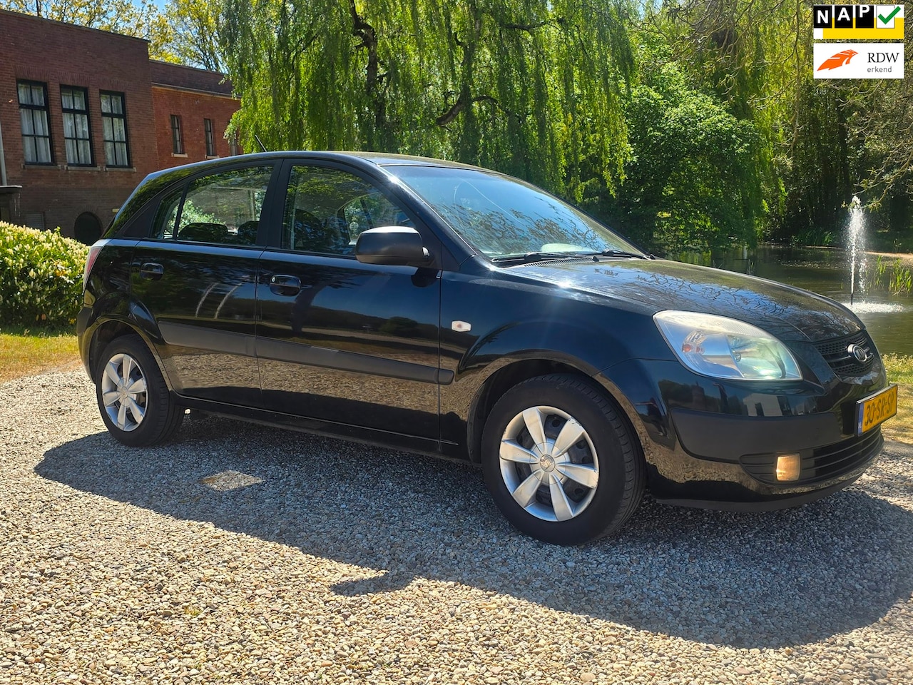 Kia Rio - 1.4 LXE 5-deurs *apk:06-2027* - AutoWereld.nl