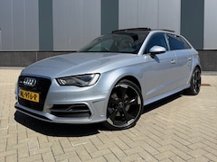 Audi A3 Sportback - 1.4 e-tron | 19" Rotor | Pano | S-Line interieur