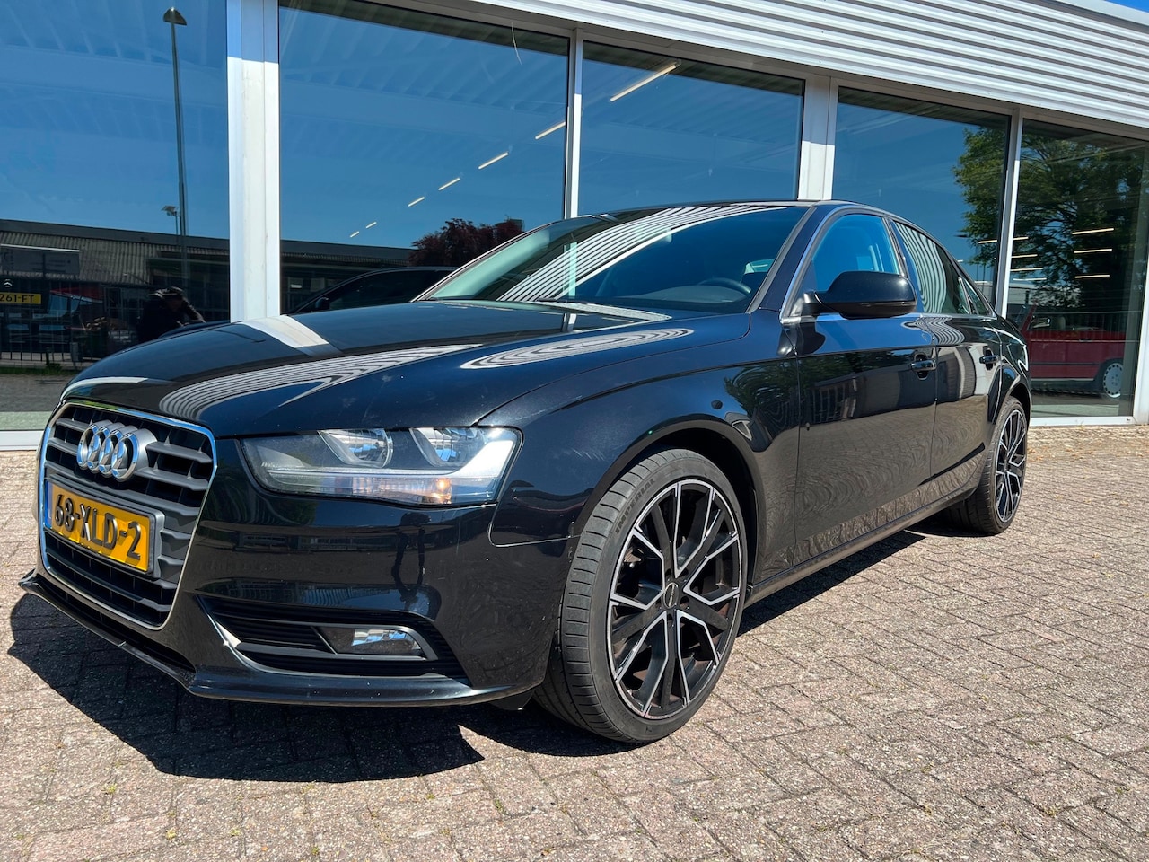Audi A4 Limousine - 1.8 TFSI Pro Line Handel of Export - AutoWereld.nl