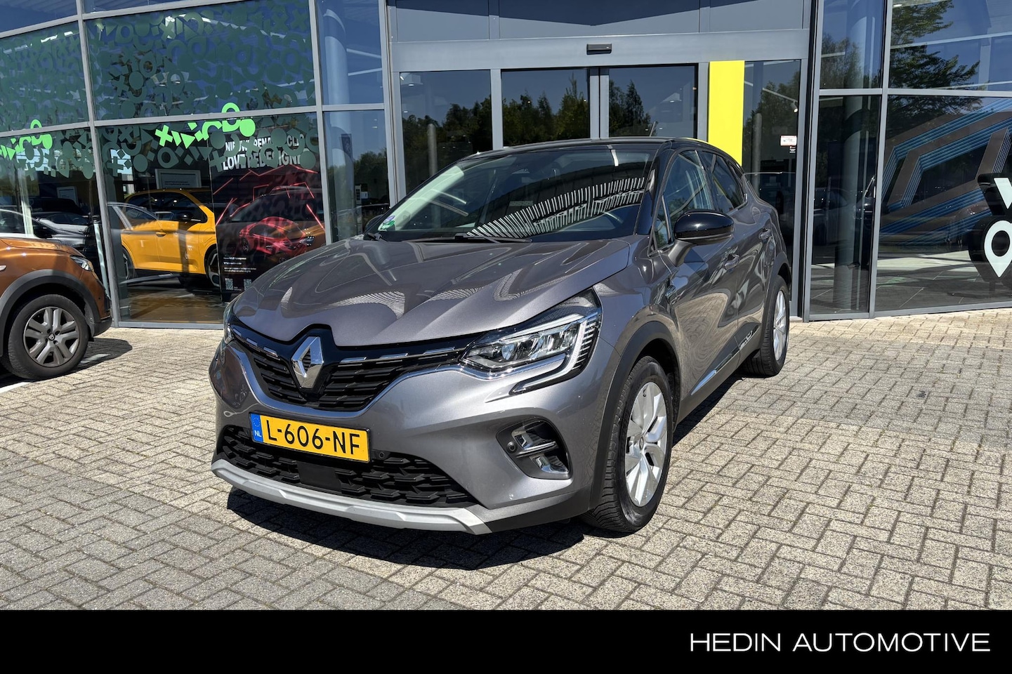Renault Captur - 1.3 TCe 140 Intens | 1e eigenaar | Dealer onderhouden |  | automaat | camera | keyless | - AutoWereld.nl