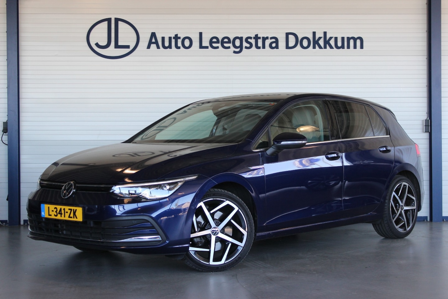 Volkswagen Golf - 1.5 eTSI Style Head-Up | Alcantara | DCC | Stoelverw. | IQ Light | Harman/Kardon | Camera - AutoWereld.nl
