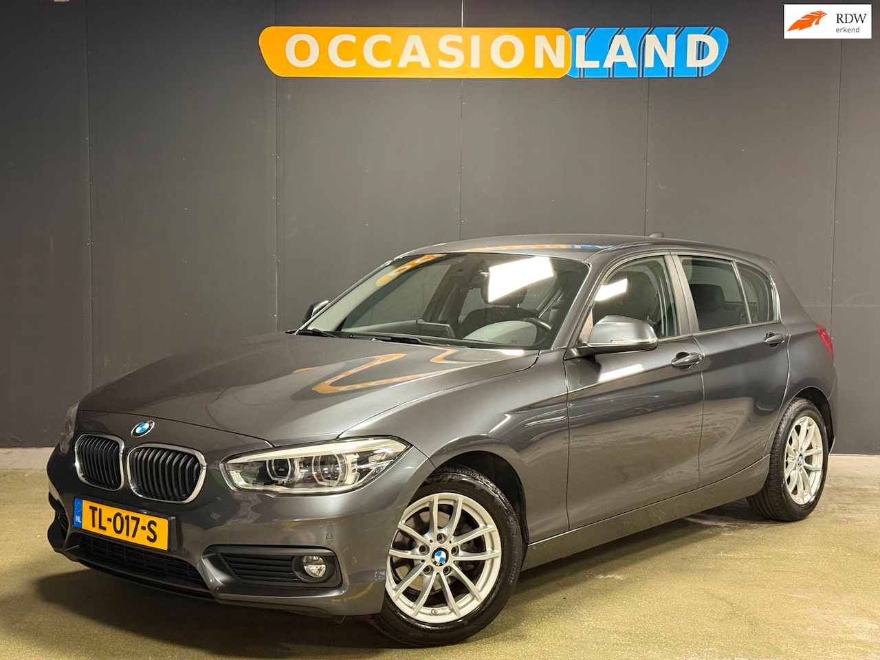 BMW 1-serie - 116i Executive|PDC|LED|CRUISE|STOELV|BLUETOOTH|NAVI|16INCH| - AutoWereld.nl