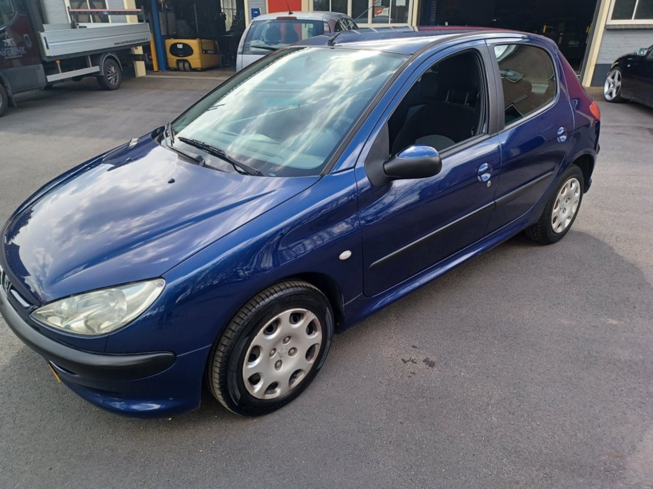 Peugeot 206 - 1.4 X-line AUTOMAAT NIEUWE APK 101269 KM nap - AutoWereld.nl
