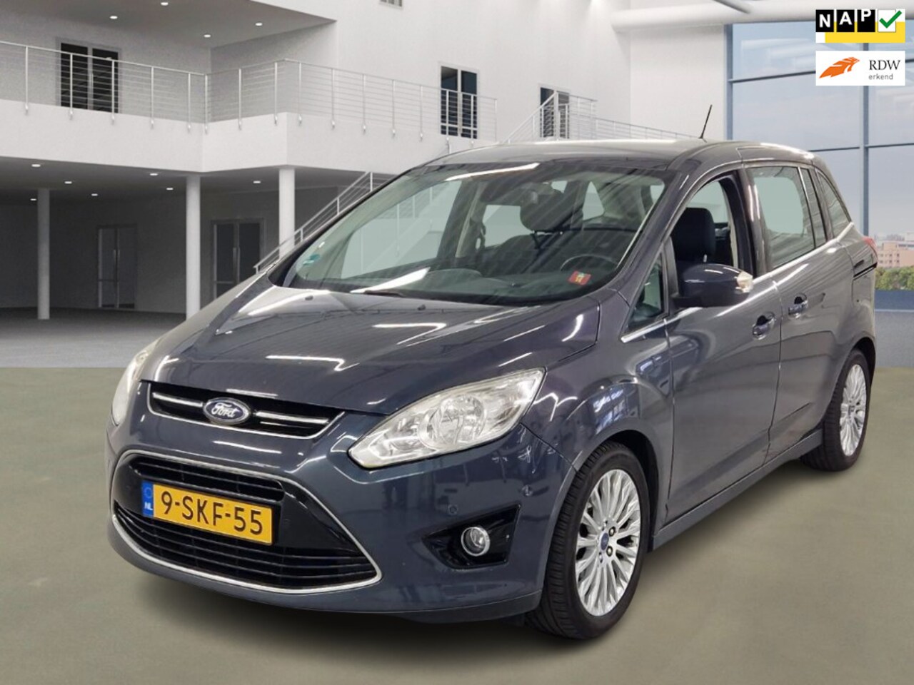 Ford Grand C-Max - 1.0 Titanium 7PERS|NAVI|CAMERA|PSENSOR|CRUISE|BOEKJES|2XSLEUTELS - AutoWereld.nl