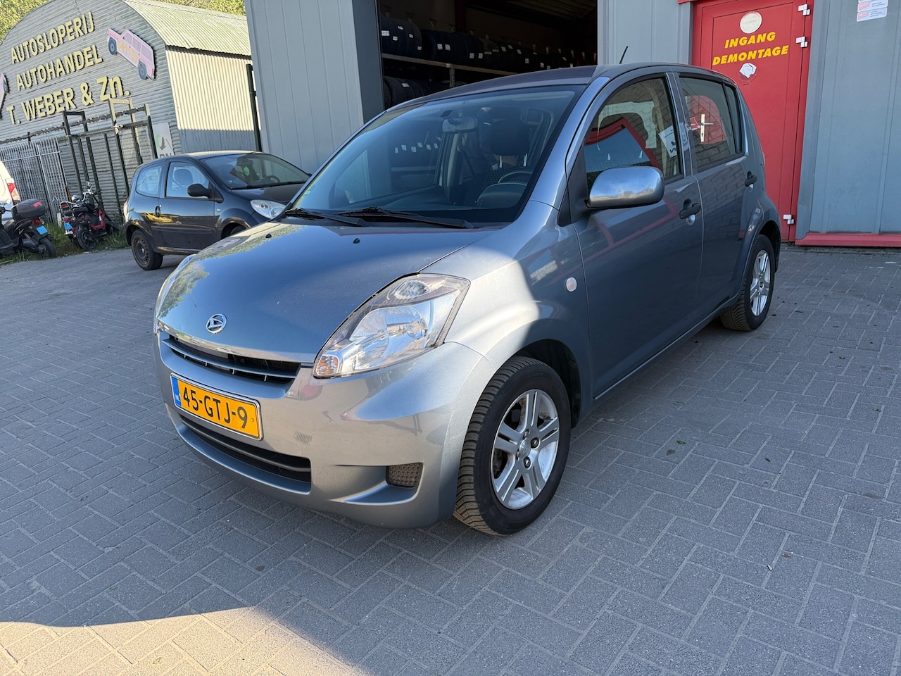Daihatsu Sirion 2 - 1.0-12V Premium 1.0-12V Premium - AutoWereld.nl