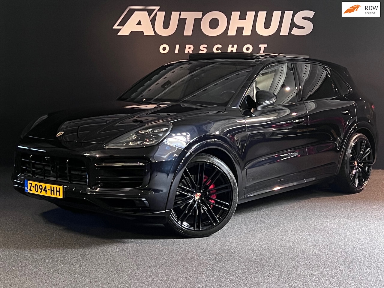 Porsche Cayenne - 3.0 E-Hybrid Sport Design/Sport Chrono/Pano/Softclose/Memory/Alcantara Dak/Bose/Stuurverwa - AutoWereld.nl